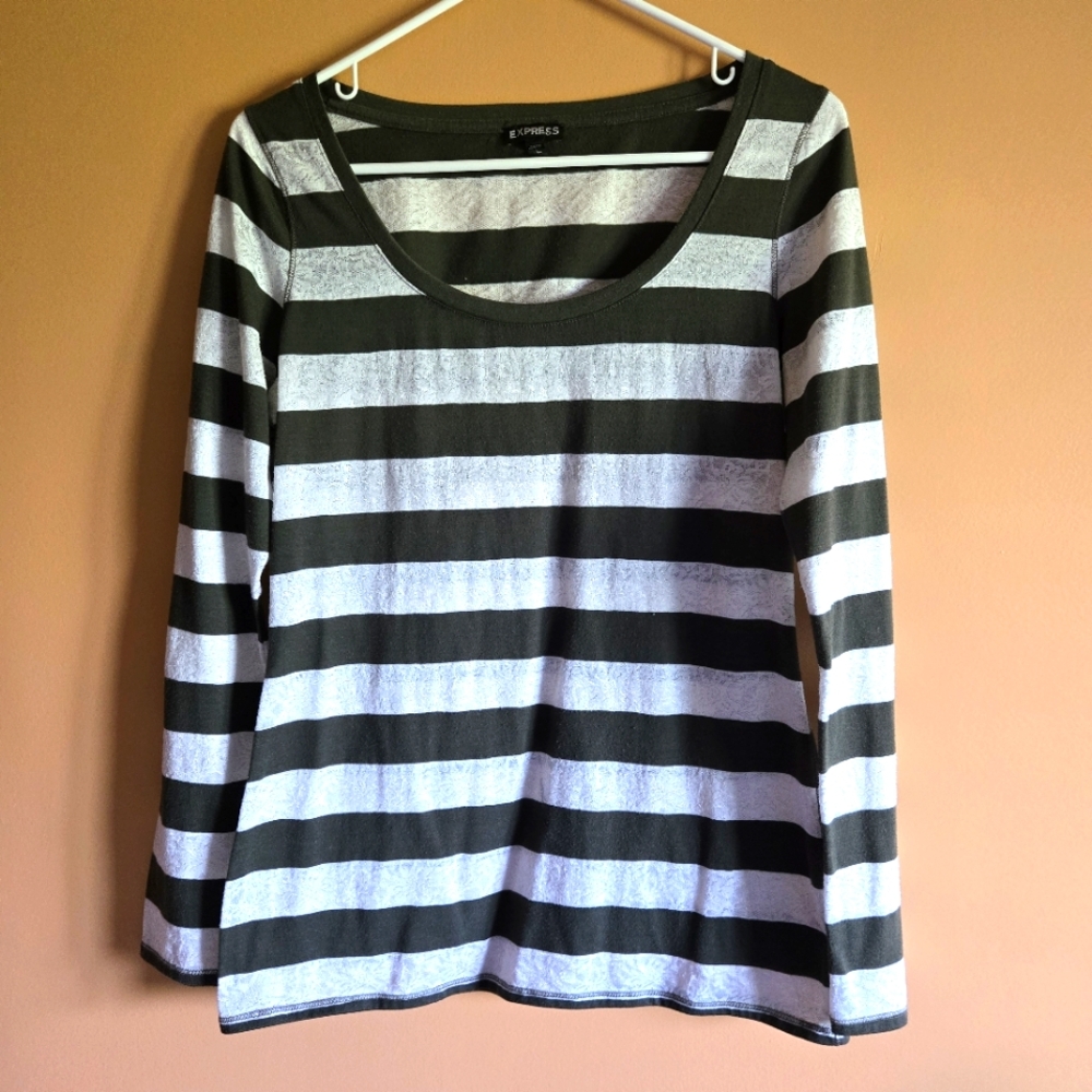 Express Lace Striped Long Sleeve Tee, PTP=18"